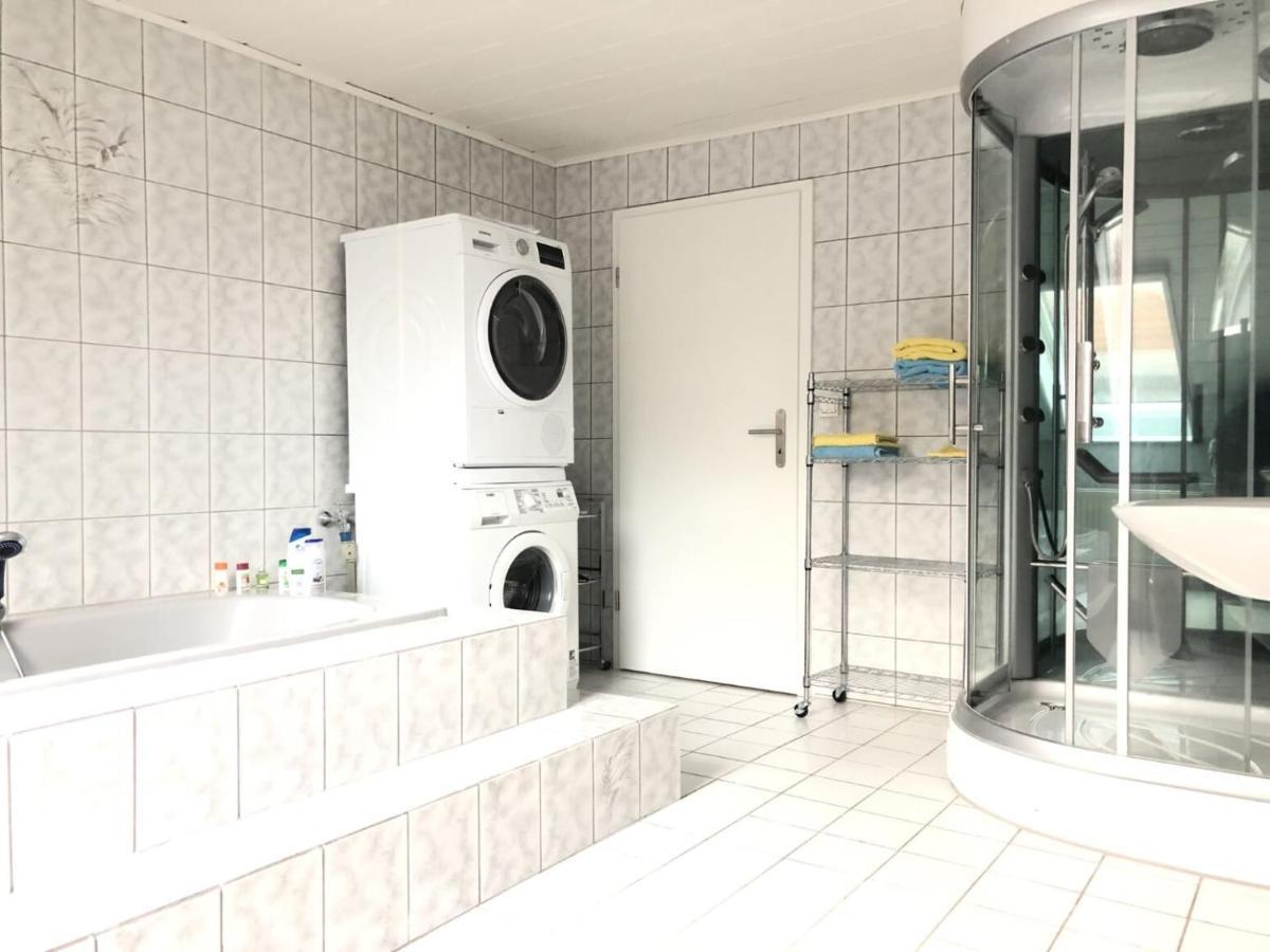 Ferienwohnung Auf Denkmalgeschuetztem Sturmhof Grefrath Екстериор снимка